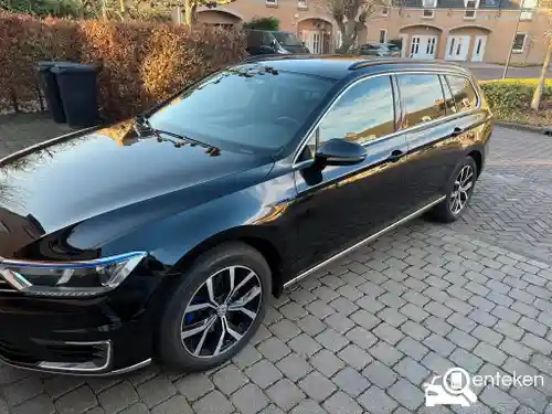 VW Passat Variant GTE 2017