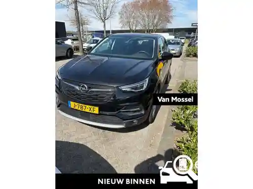 Opel Grandland X 1.6 DI Turbo Hybrid 2020