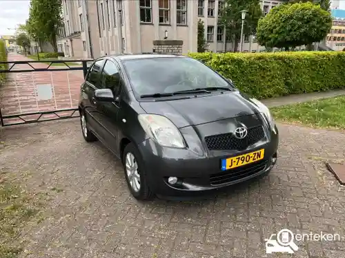 Toyota Yaris 1.3 2008