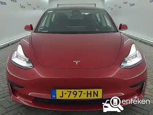 Tesla Model 3 Standard Range Plus 2020