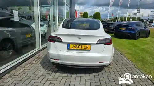 Tesla Model 3 Standard Range Plus 2020