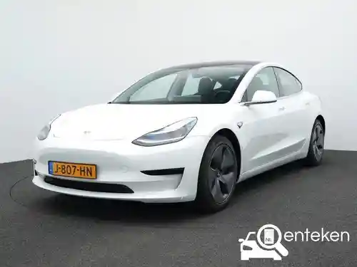 Tesla Model 3 Standard Range Plus 2020