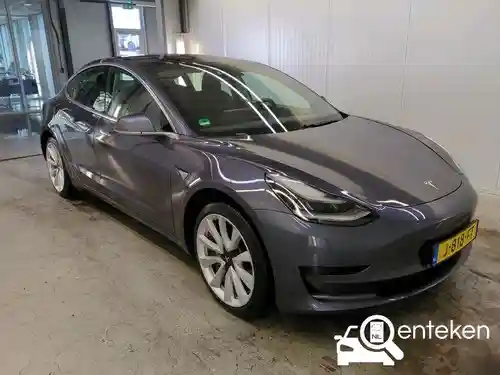Tesla Model 3 Standard Range Plus 2020