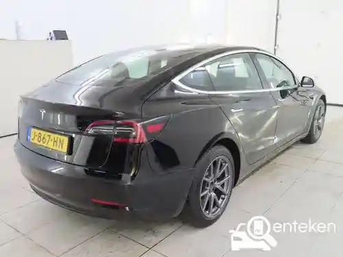 Tesla Model 3 Standard Range Plus 2020