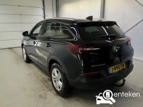 Opel Grandland X 1.2 DI Turbo 2020