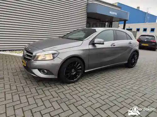 Mercedes-Benz A 180 2013