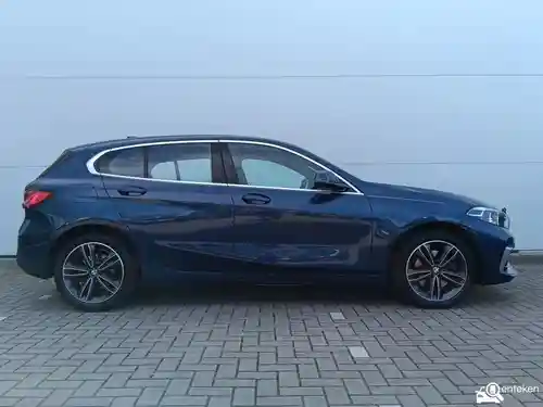 BMW 118i 2021
