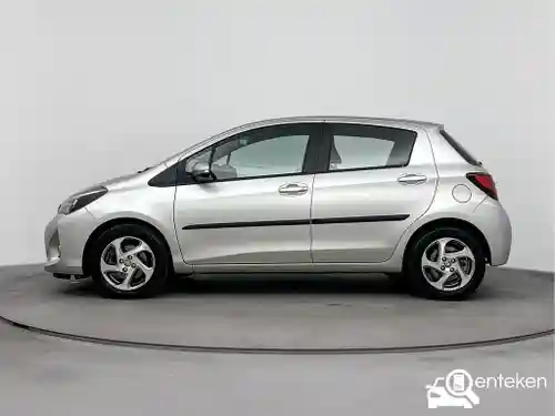 Toyota Yaris 1.5 Hybrid 2016