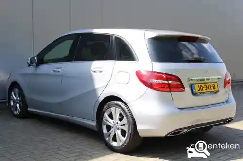 Mercedes-Benz B 180 2016