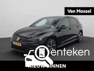 VW Golf 1.5 eHybrid 2025