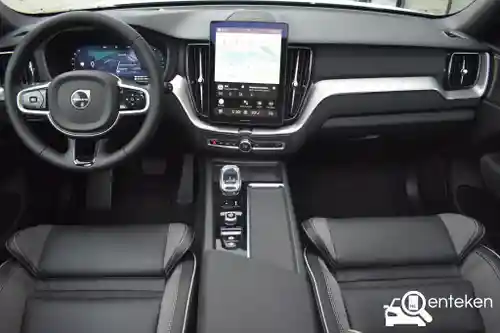 Volvo XC60 Plug-in Hybrid T6 2025