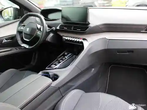 Peugeot 5008 1.2 PureTech 130 2024