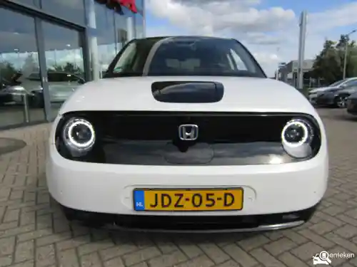 Honda E 2021