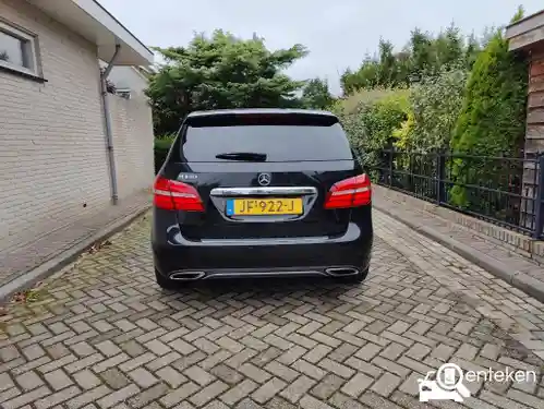 Mercedes-Benz B 180 2016