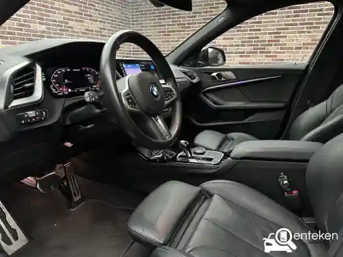 BMW M135i 2022