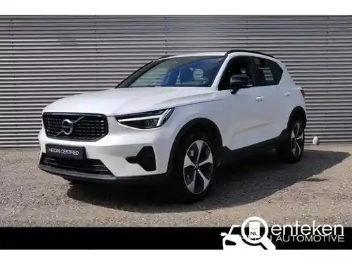 Volvo XC40 B4 2025