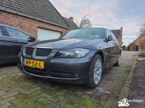 BMW 330xi 2006