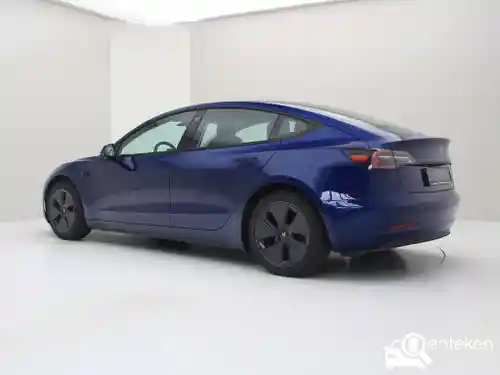 Tesla Model 3 Standard Range Plus 2021
