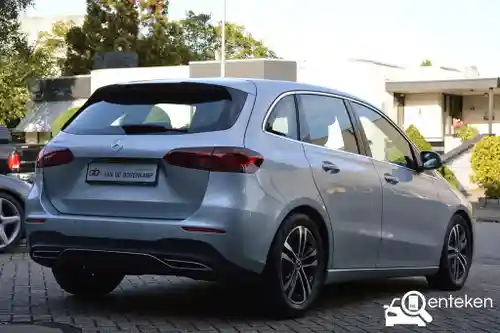 Mercedes-Benz B 180 2024
