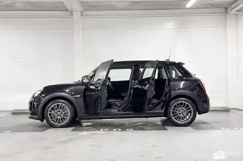 MINI Cooper C 2024