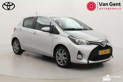 Toyota Yaris 1.5 Hybrid 2016