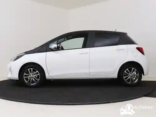 Toyota Yaris 1.33 2016