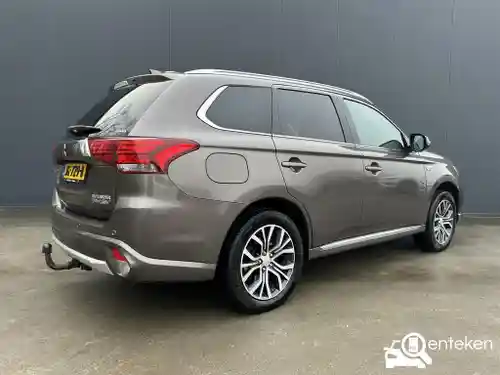 Mitsubishi Outlander 2.0 Plug-In Hybrid 2016