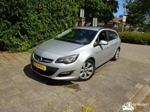 Opel Astra Sports Tourer 1.7 CDTI ecoFlex 105g 2012