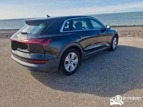 Audi e-tron 55 2023