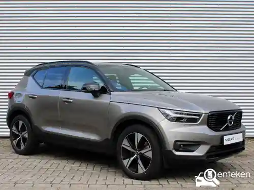 Volvo XC40 Recharge Plug-in Hybrid T4 2022