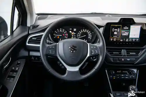 Suzuki S-Cross 1.4 Boosterjet Hybrid 2024