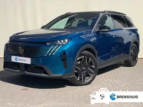 Peugeot 5008 1.2 HYBRID 136 2025