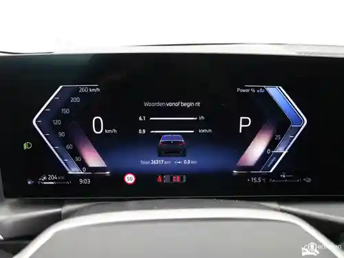 BMW 330e 2025