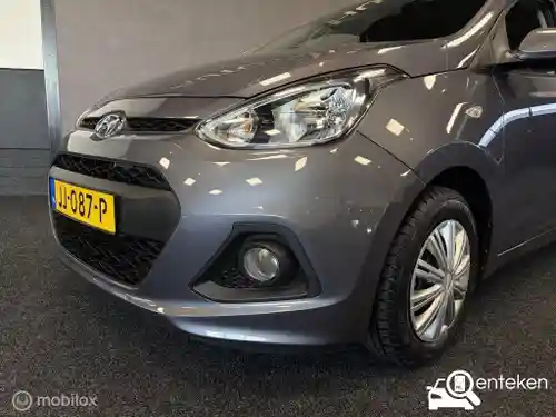 Hyundai i10 1.0 blue 2016