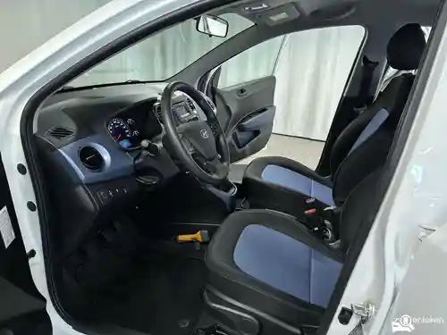 Hyundai i10 1.0 blue 2016