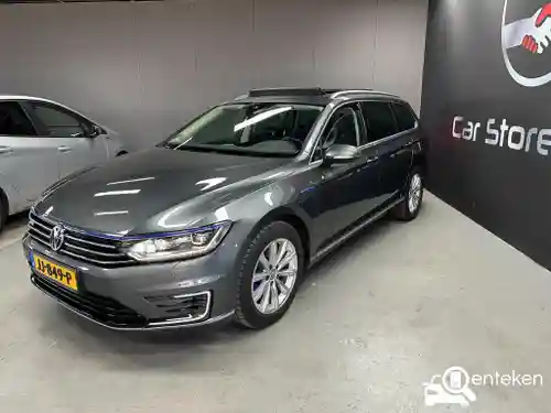 VW Passat Variant GTE 2016