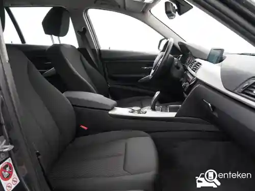 BMW 318i Touring 2016