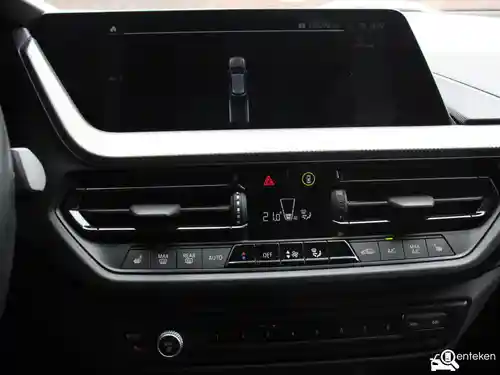 BMW 118i 2024