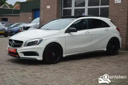 Mercedes-Benz A 180 2013