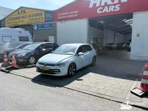VW Golf 1.5 eHybrid 2025
