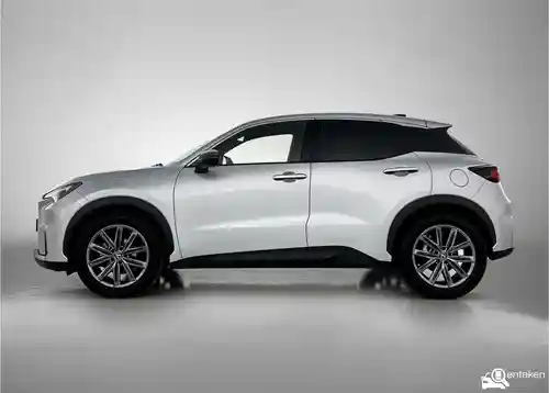 Lexus LBX 2024