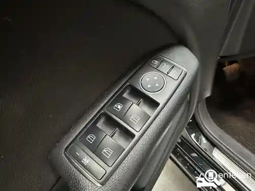 Mercedes-Benz B 180 2012