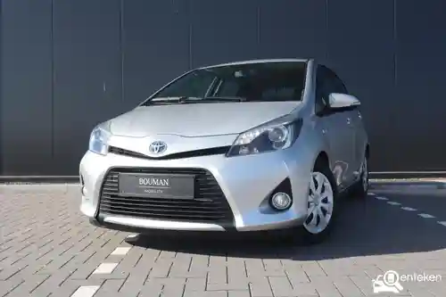 Toyota Yaris 1.5 Hybrid 2013