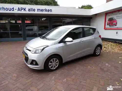 Hyundai i10 1.0 blue 2016