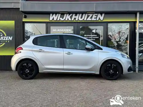Peugeot 208 1.2 PureTech 82 2016