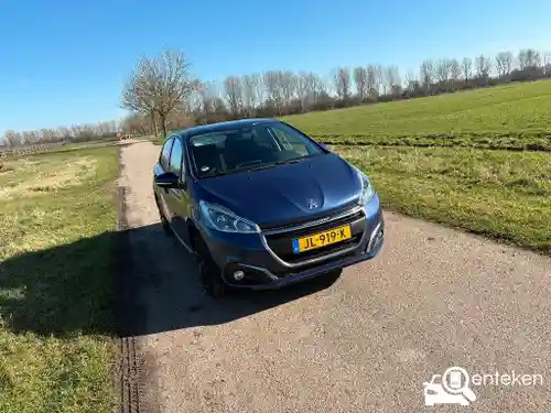 Peugeot 208 1.2 PureTech 82 2016
