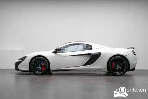 McLaren 650S 2015