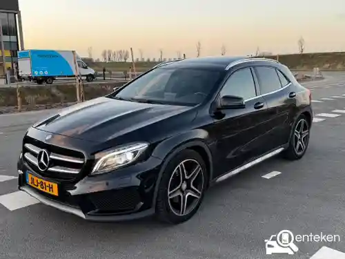 Mercedes-Benz GLA 250 2016