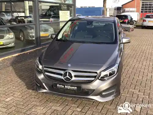 Mercedes-Benz B 180 2015