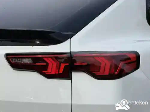 BMW iX2 eDrive20 2025
